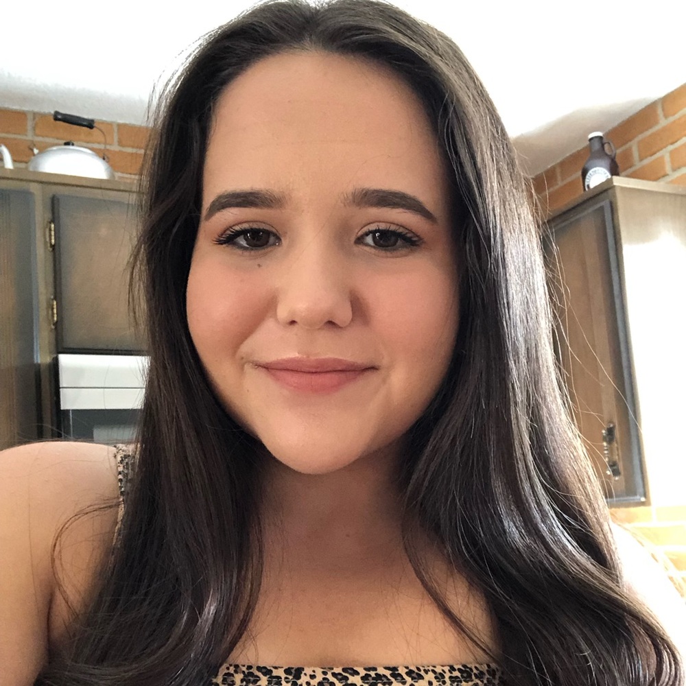 Meet your Posher, Mysti